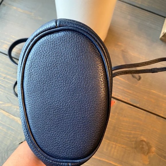 Michael Kors- small bucket bag - Picture 13 of 13